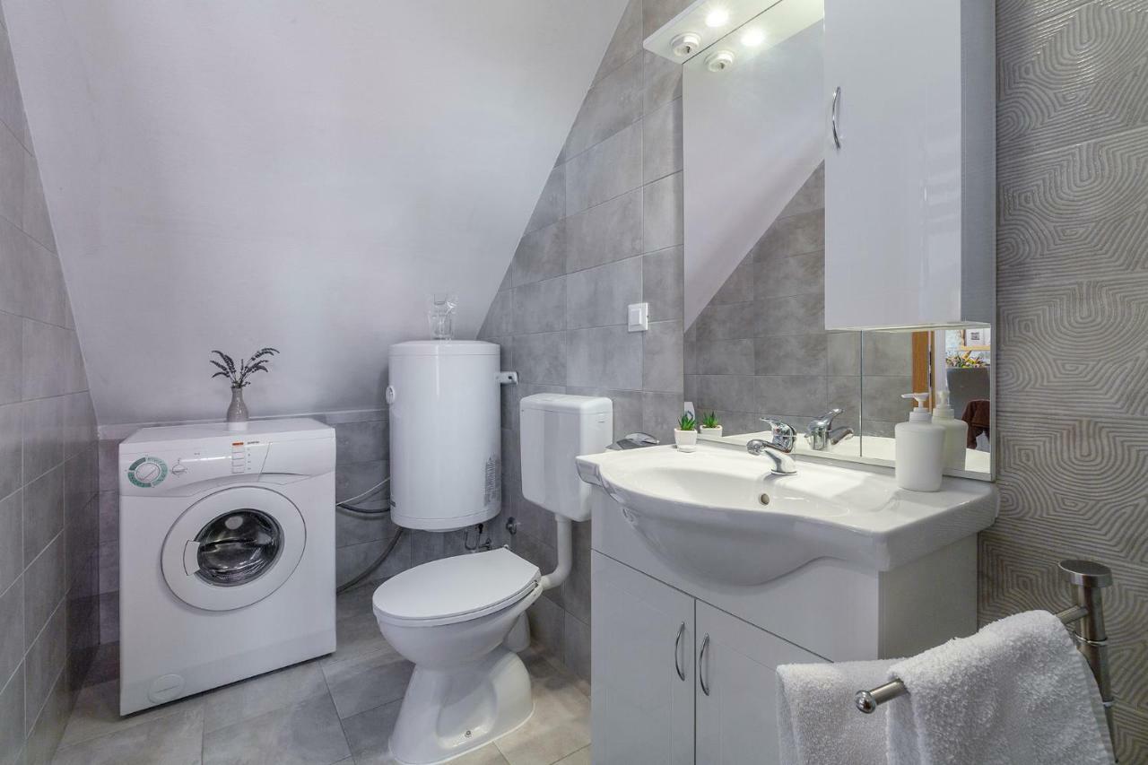 Apartment Malia Kaštelir Extérieur photo